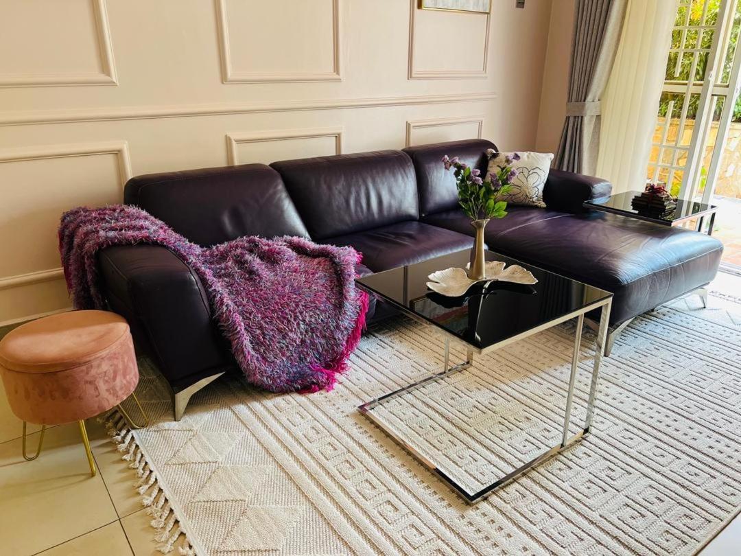 Alsander Homes Raspberry كامبالا المظهر الخارجي الصورة